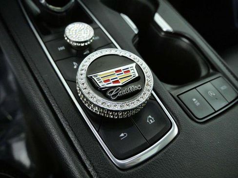 Used 2021 Cadillac XT4 Premium Luxury w/ Enhanced Visibility Package image 20