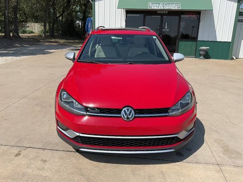 Used 2019 Volkswagen Golf Alltrack SE AWD/4WD image 4