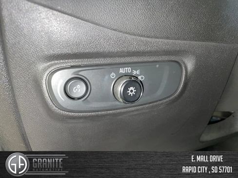 Used 2024 Chevrolet Equinox LT AWD/4WD image 29