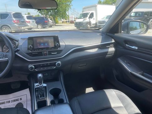 Used 2022 Nissan Altima 2.5 S image 21