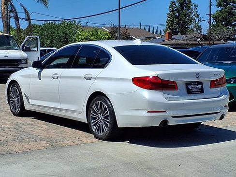 Used 2020 BMW 530i w/ Convenience Package RWD image 3