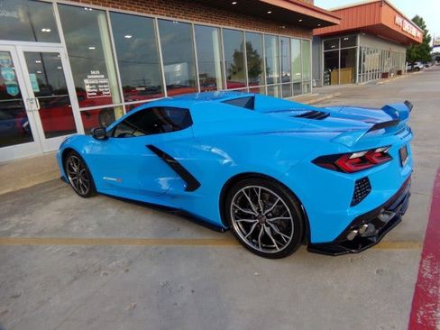 Used 2023 Chevrolet Corvette Stingray Premium Conv w/ Z51 Performance Package RWD image 24