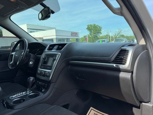 Used 2016 GMC Acadia SLE FWD image 21