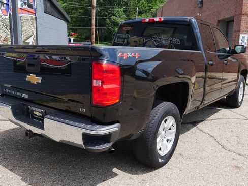 Used 2019 Chevrolet Silverado 1500 LT AWD/4WD image 4