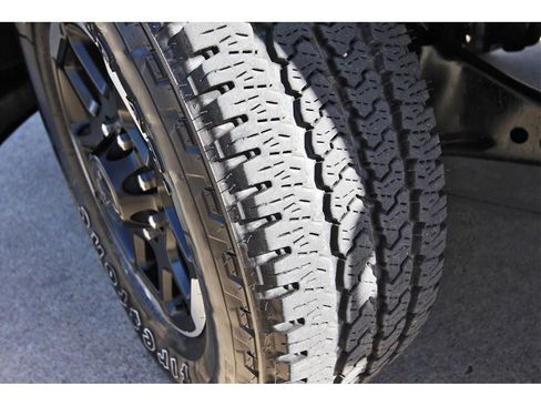 Used 2025 RAM 2500 Laramie image 34