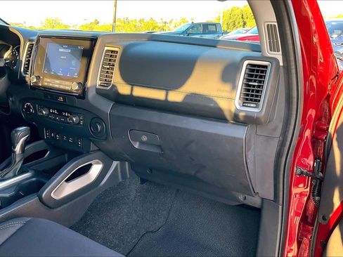 Used 2022 Nissan Frontier SV image 35
