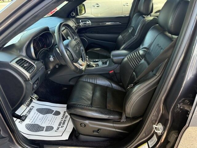 Used 2017 Jeep Grand Cherokee SRT AWD/4WD image 7