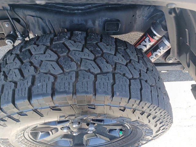 Used 2023 Jeep Gladiator Mojave AWD/4WD image 56