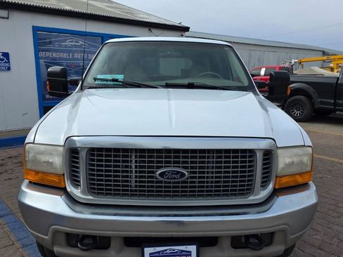 Used 2000 Ford Excursion Limited image 2