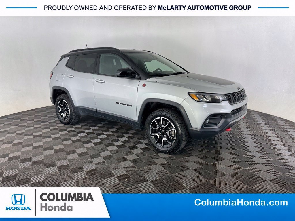 Used 2025 Jeep Compass Trailhawk AWD/4WD 360° Tour