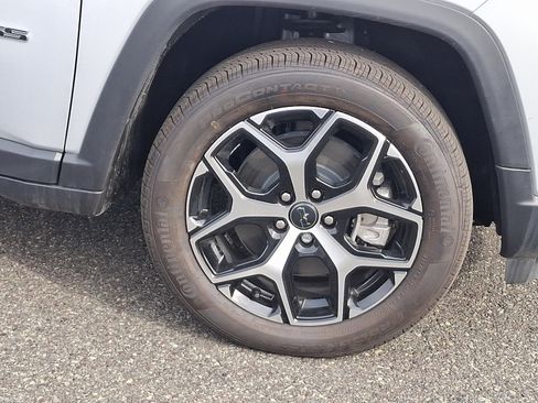 New 2025 Jeep Compass Limited w/ Sun & Sound Group image 5