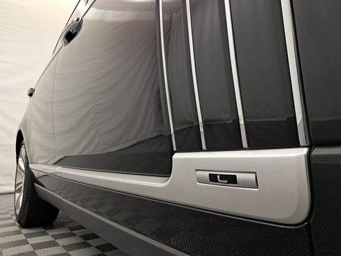 Used 2015 Land Rover Range Rover Long Wheelbase Autobiography image 6