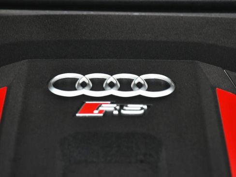 Used 2024 Audi RS Q8 w/ Black Optic Package image 96