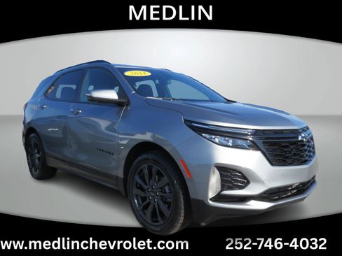 Used 2024 Chevrolet Equinox RS FWD image 2