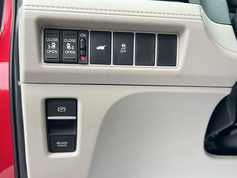 New 2026 Honda Odyssey EX-L image 24