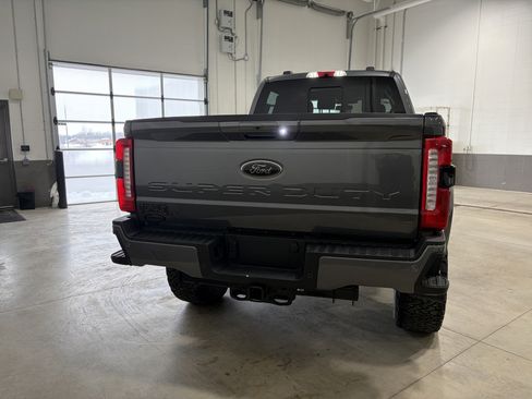 New 2026 Ford F250 Lariat w/ Black Appearance Package AWD/4WD image 7