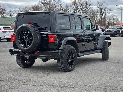 Used 2021 Jeep Wrangler Unlimited Sahara image 7