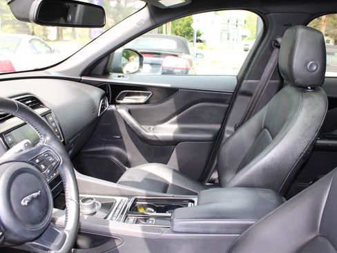Used 2018 Jaguar F-PACE Premium AWD/4WD image 14