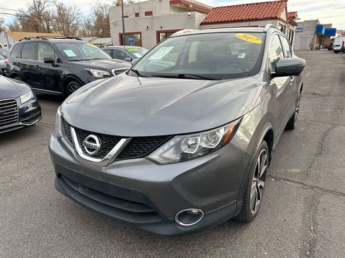 Used 2017 Nissan Rogue Sport SL image 6