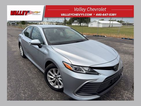 Used 2024 Toyota Camry LE FWD image 1