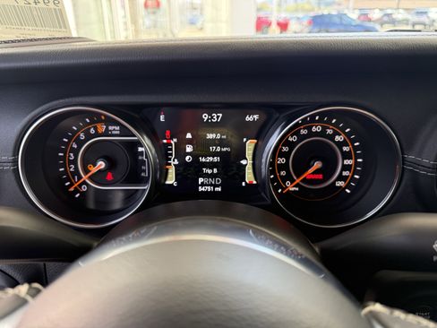 Used 2020 Jeep Gladiator Overland image 8