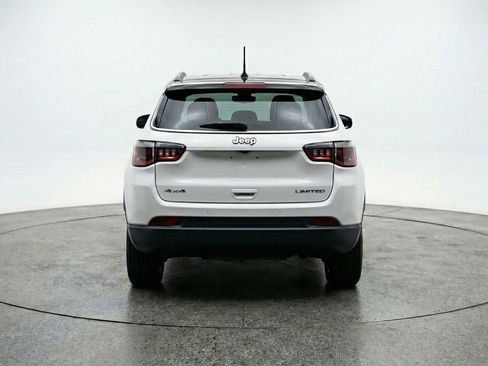 Used 2025 Jeep Compass Trailhawk image 7