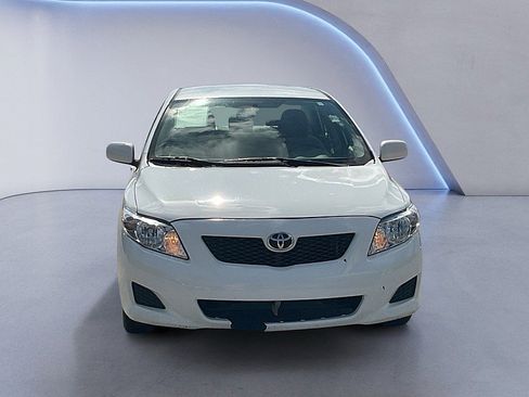 Used 2010 Toyota Corolla LE FWD image 5