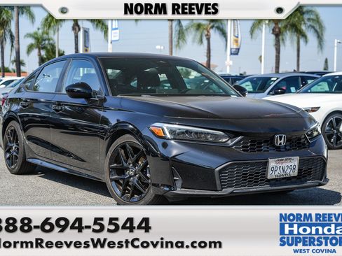 Used 2025 Honda Civic Sport image 1
