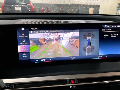 Used 2023 BMW iX xDrive50 image 23