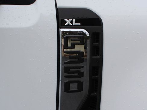 Used 2023 Ford F350 XL w/ XL Chrome Package AWD/4WD image 43