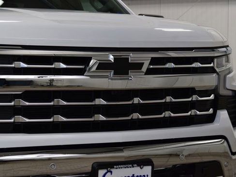 New 2026 Chevrolet Silverado 1500 LTZ w/ LTZ Premium Package AWD/4WD image 11