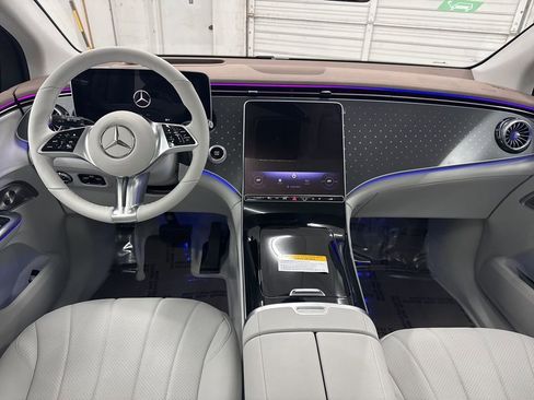 Used 2026 Mercedes-Benz EQE 320+ SUV image 23