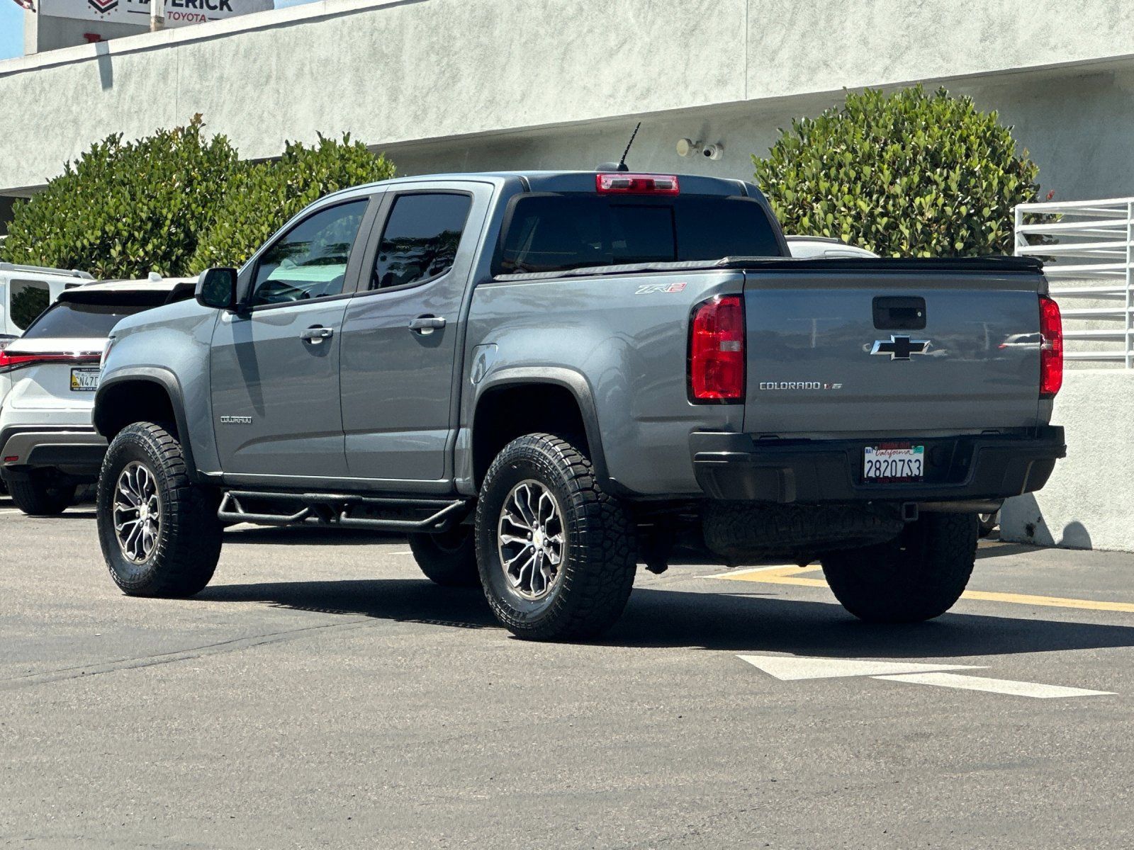Used 2018 Chevrolet Colorado ZR2 AWD/4WD image 3