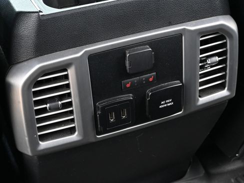 Used 2019 Ford F150 Platinum image 30