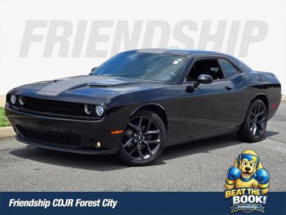 Used 2019 Dodge Challenger SXT w/ Blacktop Package