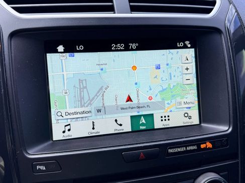 Used 2018 Ford Explorer XLT w/ Equipment Group 202A FWD image 25