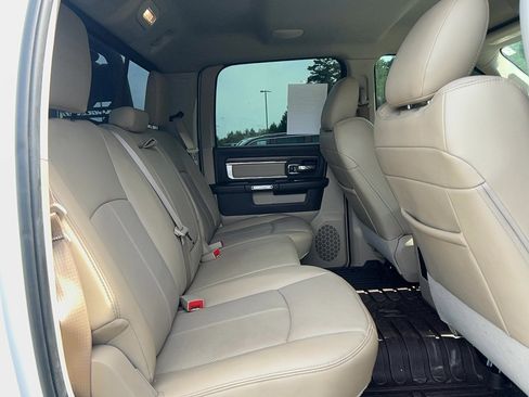 Used 2017 RAM 1500 Laramie w/ Convenience Group AWD/4WD image 27