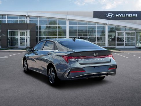 New 2026 Hyundai Elantra SEL Sport Premium image 5