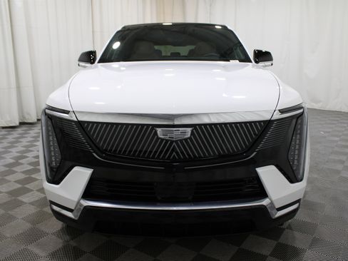 New 2025 Cadillac Escalade IQ Luxury 2 image 47