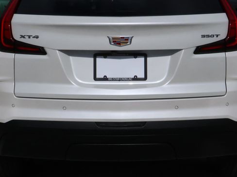 Used 2024 Cadillac XT4 Luxury w/ Cold Weather Package image 10