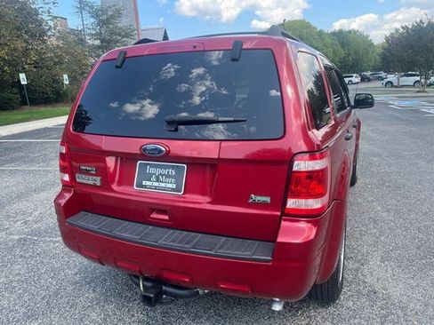 Used 2010 Ford Escape XLT image 11