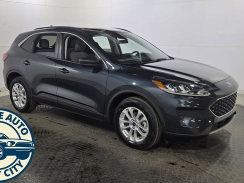 Used 2022 Ford Escape SE w/ Convenience Package image 9