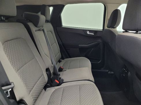 Used 2020 Ford Escape SE image 19