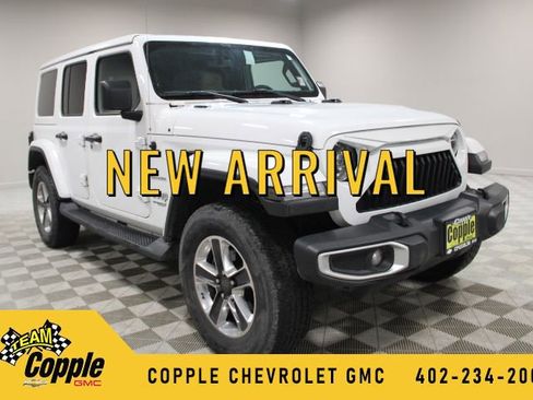 Used 2019 Jeep Wrangler Unlimited Sahara w/ Uconnect 4C Nav & Sound Group image 1