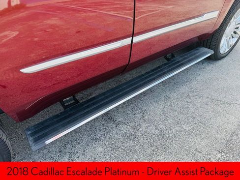Used 2018 Cadillac Escalade Platinum image 9