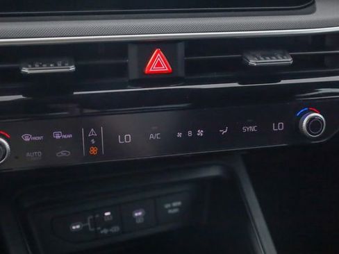 Used 2025 Kia K5 LXS image 17