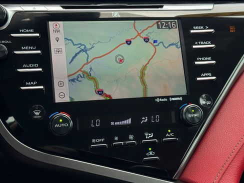 Used 2019 Toyota Camry XSE w/ Navigation Package image 18