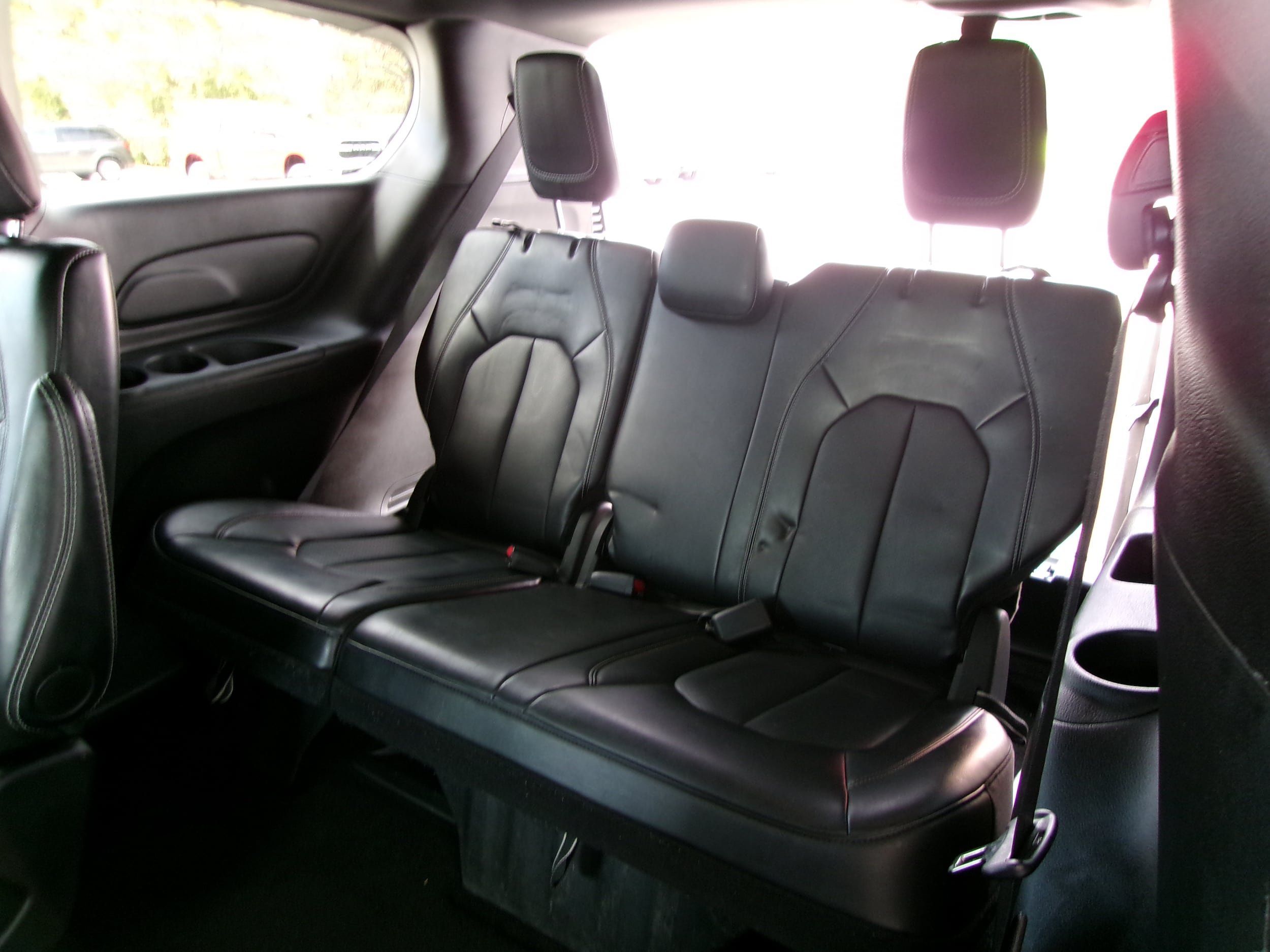 Used 2025 Chrysler Pacifica Select FWD image 18