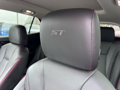 Used 2023 Buick Envision Essence w/ Sport Touring Package image 20