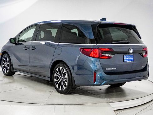 Used 2025 Honda Odyssey Elite image 6